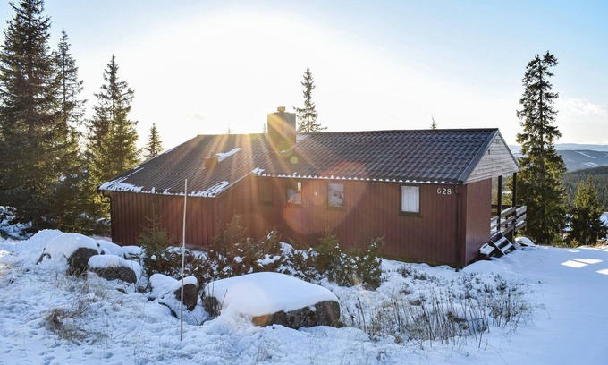 Sjusjoen House | Amazing home in Sjusjøen with sauna