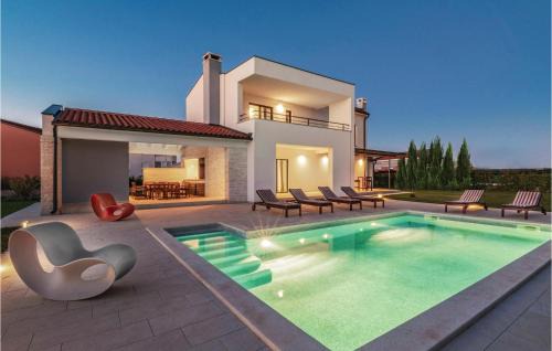 Valbandon House | Amazing Home In Valbandon