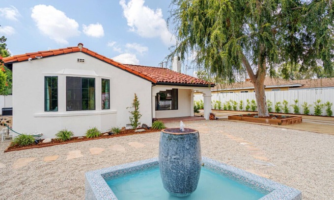 Valley Glen House | Amazing Home Universal hot tub fire pit