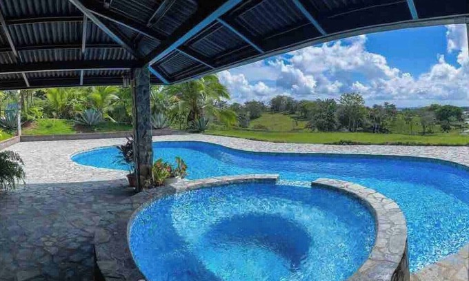 Colon House | Amazing House Paradise
