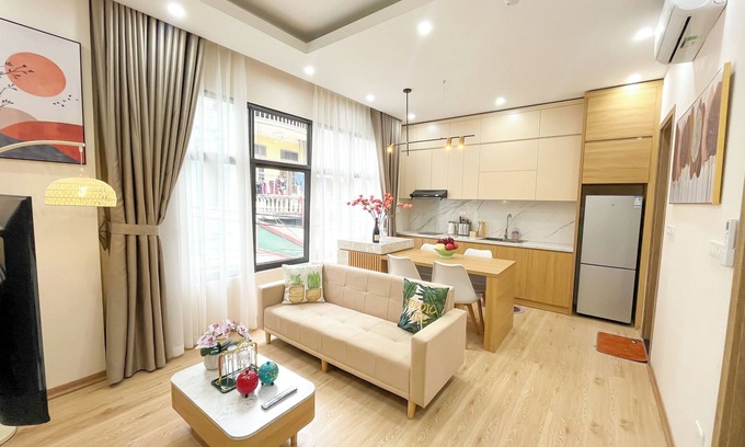 Tay Ho Hotel | Amazing Housing Lac Long Quan