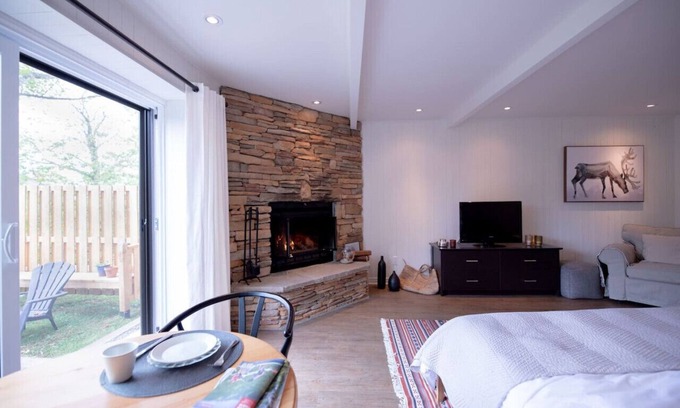 Mont-Tremblant Condo | Amazing Lake/Mountain View 5min to Tremblant(431)