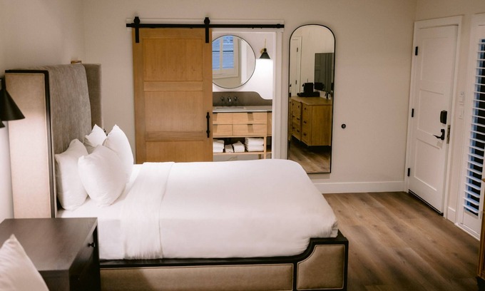 Midway Hotel | Amazing Midway Getaway! 3 Relaxing Haven w/Resort Amenities, Ski Golf Nearby!