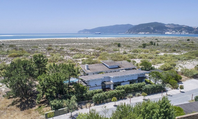 Carvalhal Villa | Amazing modern villa at walking distance to beach & with breathtaking ocean view
