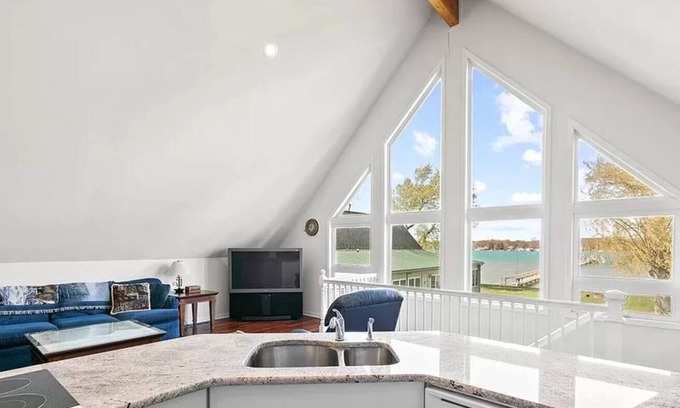 Anchorville House | Amazing North Channel Waterfront Carriage House