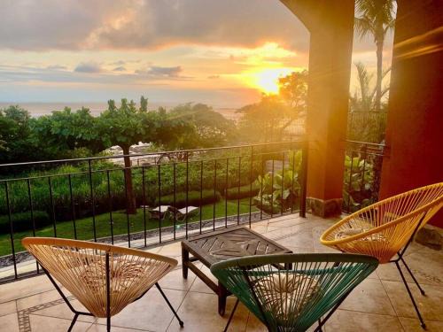 Playa Langosta Apartment | Amazing Ocean Front Condo In Langosta