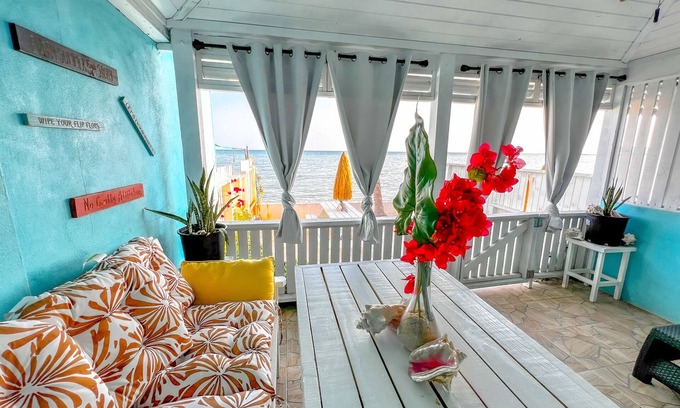 Nassau Condo | Amazing Ocean View Townhouse Condo Elevated Pool & Balcony