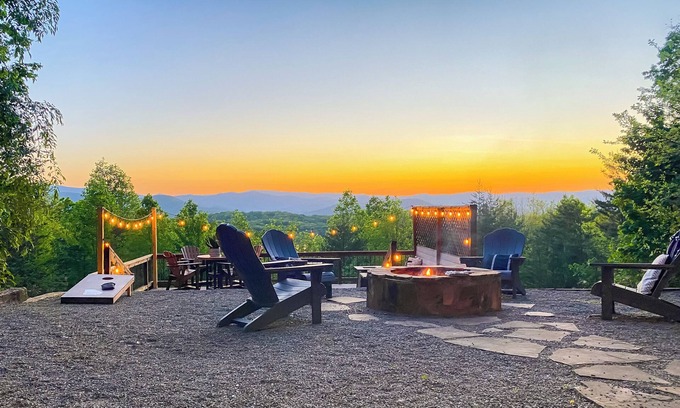 Blue Ridge Cabin | Amazing Overlook Mtn Cabin Near DT Blue Ridge
