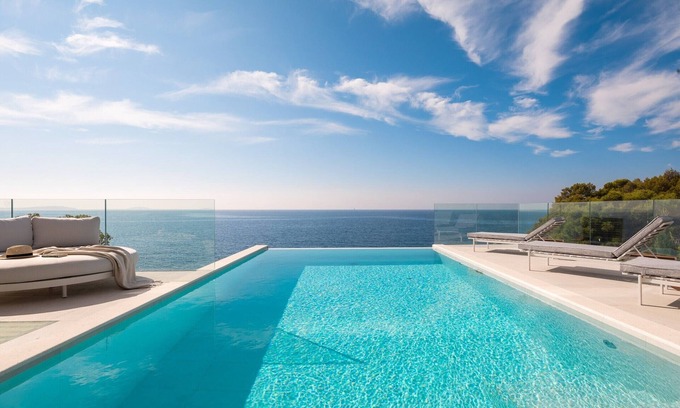 Primosten Burnji Villa | Amazing Seafront Croatian Villa | 5 Bedrooms | Villa Primosten Pearl |.
