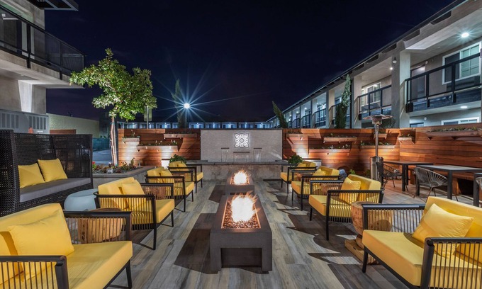 Southeast Torrance Hotel | Amazing Stay! Four Great Units/8 Queen Beds, Central Location, Free Parking