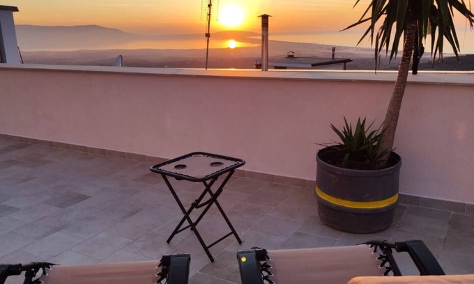 Ischitella House | Amazing view of sea, lake and islands. pets allowed, huge terrace.