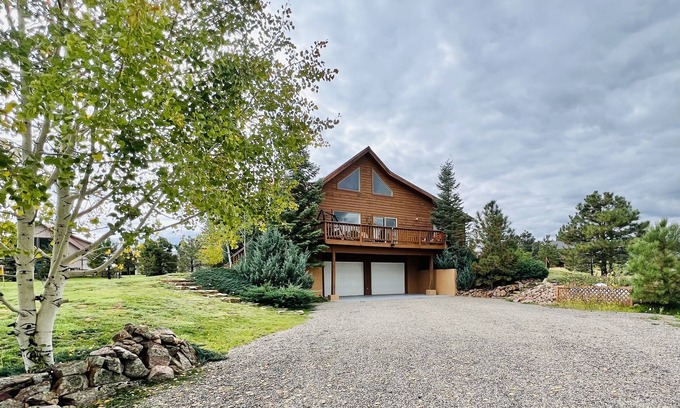 Pagosa Highlands House | Amazing Views Pet Friendly 2600 sqft on .5 acre near lake and National Forest