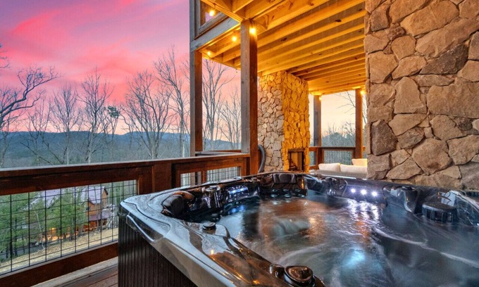 Walland Cabin | Amazing Views Rustic Lodge - Indoor Pool, Firepit, and Gameroom!