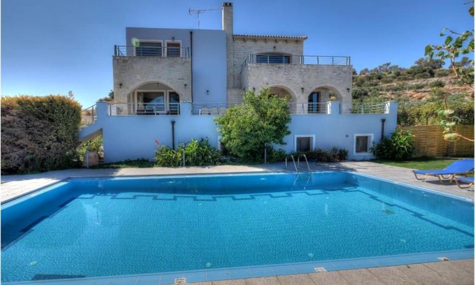 Agia Paraskevi Villa | Amazing Villa Arios