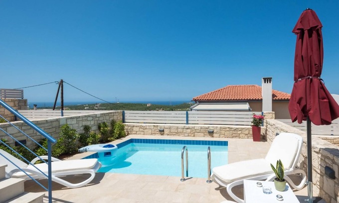 Adele Villa | Amazing Villa Fragika III in a picturesque village