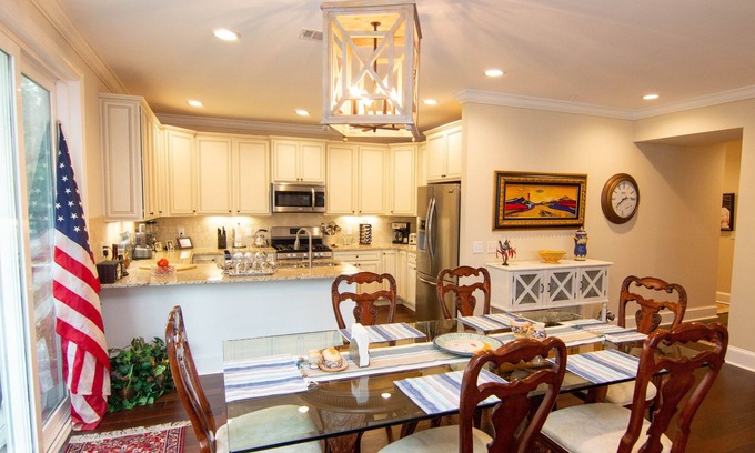 Epworth Acres Condo | AMAZING villa and GREAT WINTER RATES ... Hard to beat!