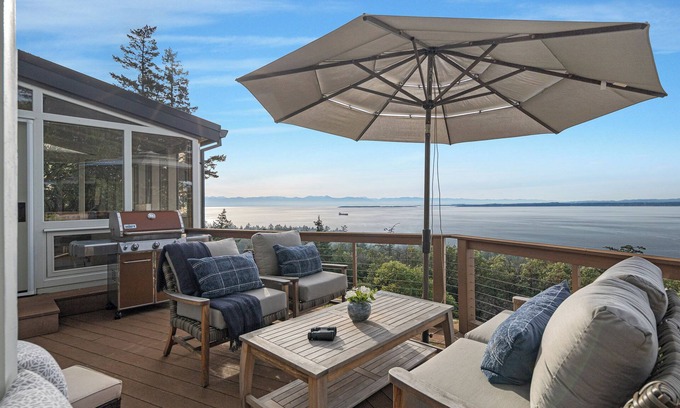 Friday Harbor House | Amazing Westside Waterview! -Salish Sea Lookout