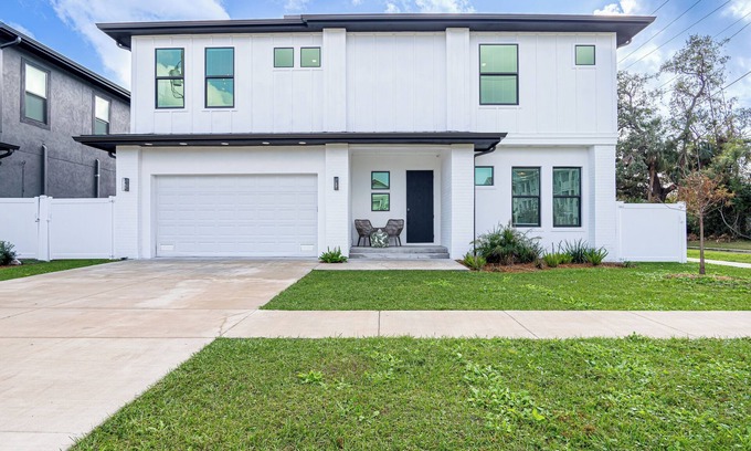 Port Tampa City House | Amazingly Beautiful Elegant Newly Built Tampa Home