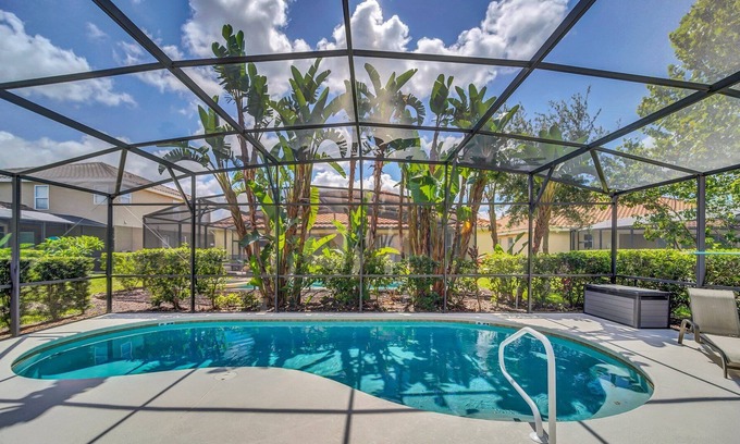 Bridgewater Crossing Villa | Amazingly Decorated 5 Bedroom 5 Bathroom Villa on Solterra