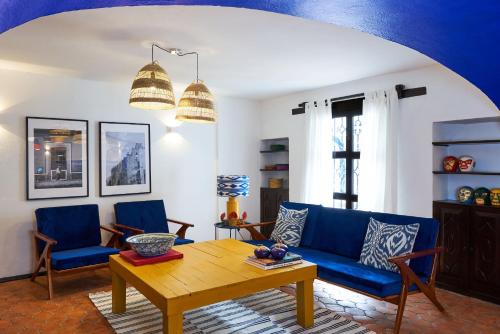 Del Carmen House | AmazINN Places Casa Coyoacan