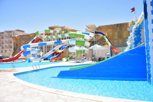 Al Ahyaa Resort | AMC Royal Hotel & Spa