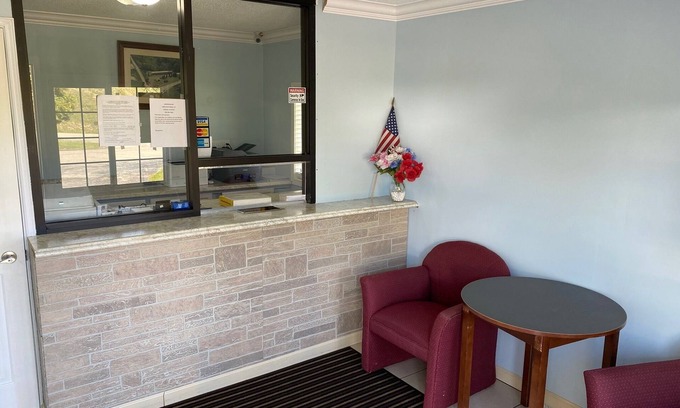 Angola Hotel | American Inn