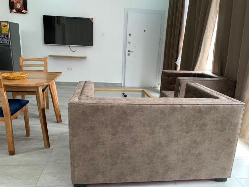 North Ridge Hotel | American Mall apartment, Osu