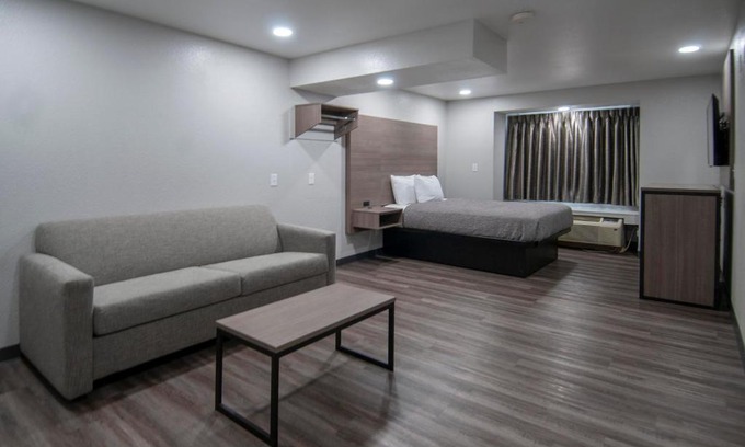 Lake Charles Hotel | Americas Best Value Inn and Suites Lake Charles
