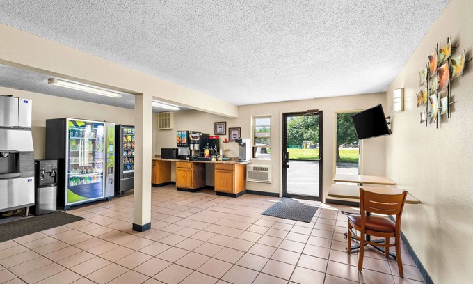 Decatur Hotel | Americas Best Value Inn Decatur, IL