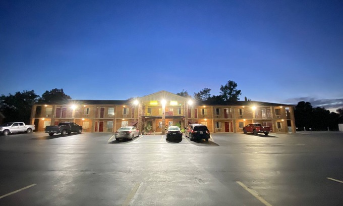 Bardstown Hotel | Americas Inn