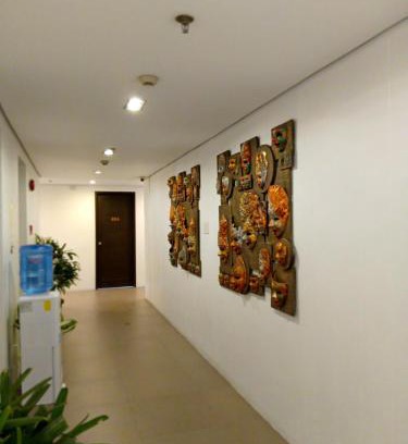 Culiat Apartment | Amina Plaza and Residences