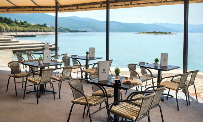 Novi Vinodolski Hotel | Aminess Vival Casa Lišanj