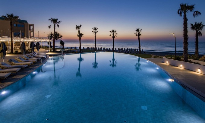 Adelianos Kampos Hotel | AMIRA LUXURY RESORT & SPA