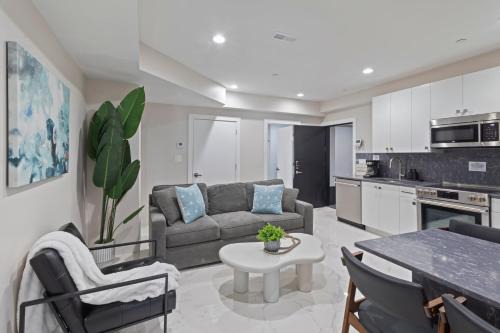Ventnor City Apartment | Ammos Luxury Living- Paros Suite