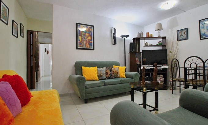 Old Havana Hotel | Amor y Mar