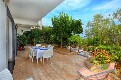 Priora Villa | AMORE RENTALS - Villa Tittina