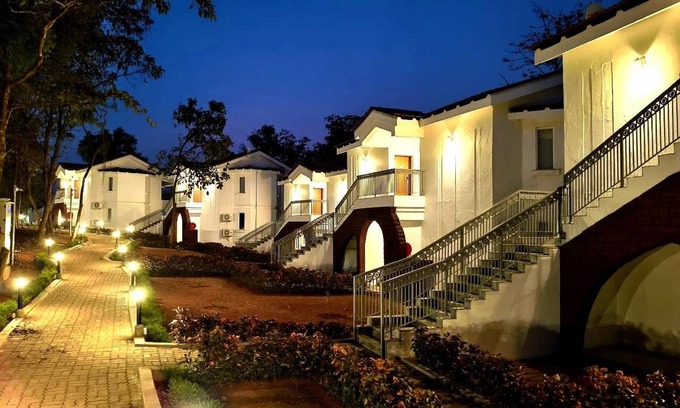 Shelpem Hotel | Amritara Serenity