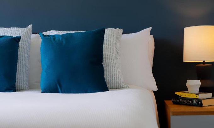 Whitchurch Apartment | Amroth House