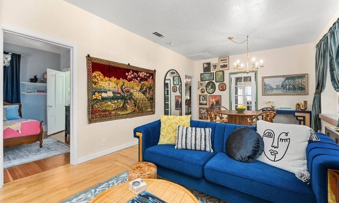 Redding House | Amy's Whinehouse Downtown