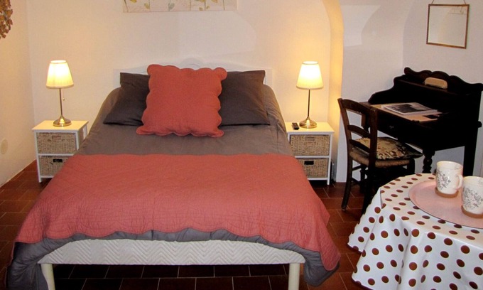 L'Epine House | An adorable little independent room very well equipped.