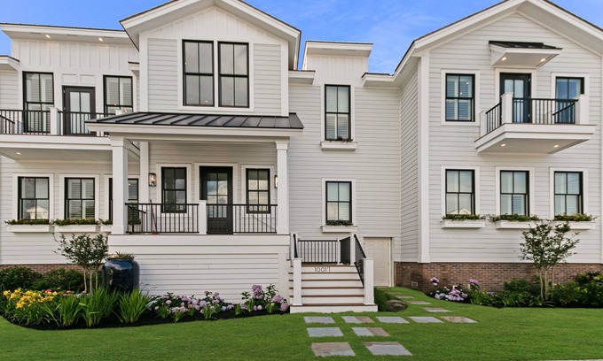 Stone Harbor House | An exceptional new property. Set in one of the most sought after and secluded neighborhoods and yet close to downtown Stone Harbor