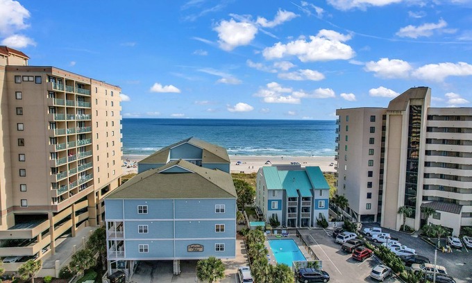 Ocean Drive Villa | An Oceanview 8BR/7BA Villa at Ambassador Villas 201 with Oceanfront Pool.