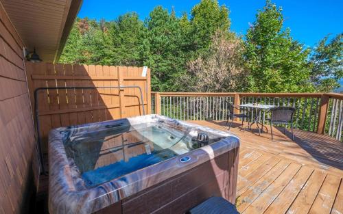 Gatlinburg - Pigeon Forge Villa | An Unforgettable Cabin
