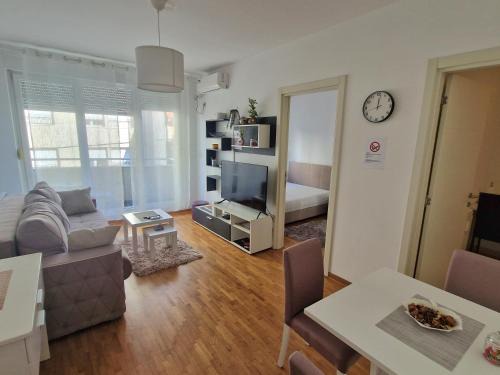 Zvezdara Apartment | ANAMARIE Apartment, free parking, Belgrade, Center, SRB