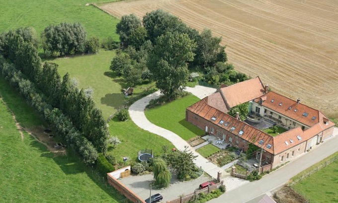 Leuze-en-Hainaut House | Anc. Seigneurie de Boucaut
