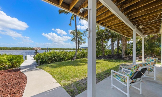 Mid Island House | Anchors Away A, 1 Bedroom, Ground Floor, Bay Views
