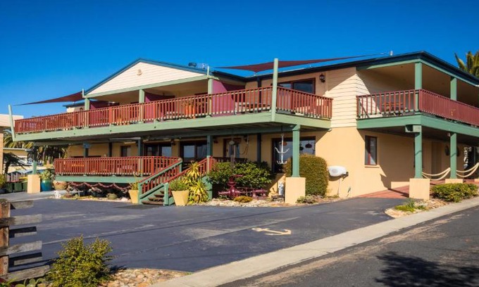 Narooma House | Anchors Aweigh - Adult Guests Only