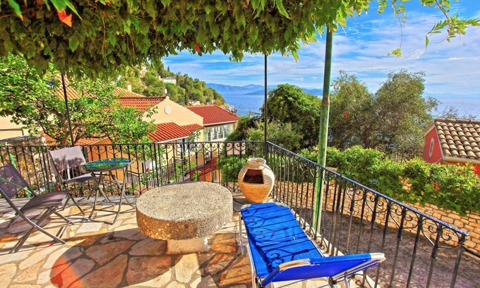 Katavolos Apartment | Anda Studio in Katavolos