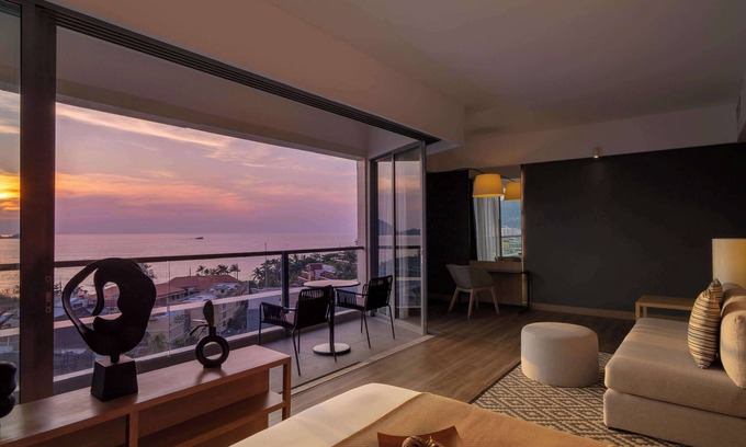 Patong Hotel | Andaman Beach Hotel Phuket - Handwritten Collection