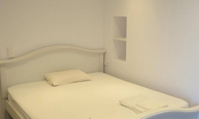 Pitrofos Cabin | Andoni's House in Pitrofos Andros island